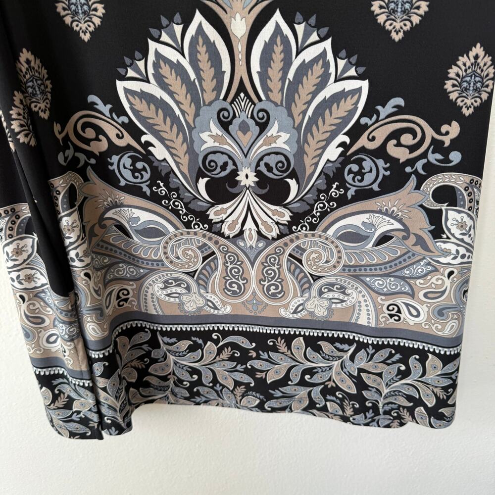 Susan Graver Liquid Knit V-neck tank top black and tan paisley pattern size 2X - Picture 5 of 9